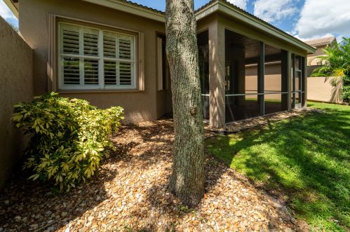 10582 Conway Trl, Boynton Beach FL 33437-3979 exterior