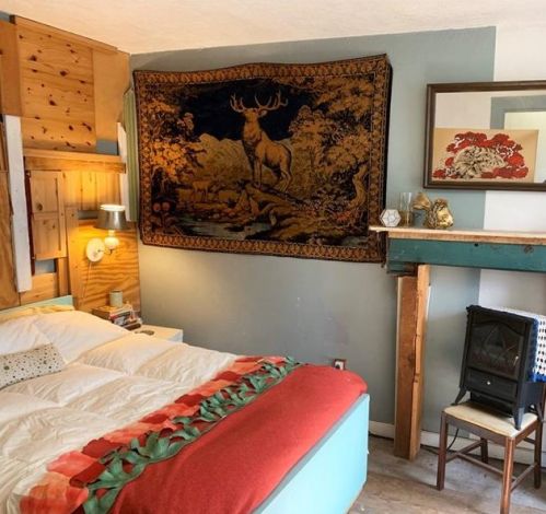 5434 Kincaid St, Pittsburgh, PA 15206-2856