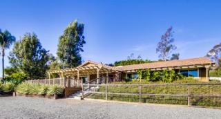 1033 Capra Way, Fallbrook CA  92028-9254 exterior