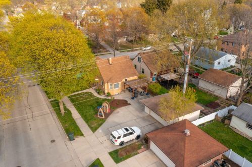 2403 81, Milwaukee WI 53213-1012 exterior