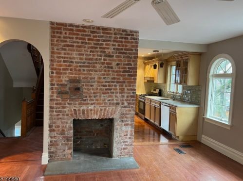 105 Park St, Montclair NJ  07042-3465 exterior