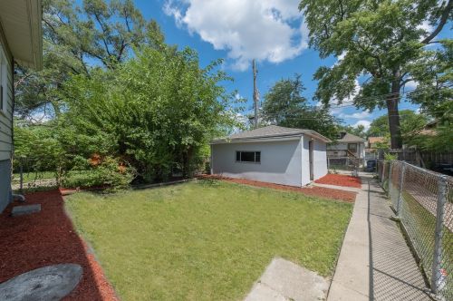 10133 Perry Ave, Chicago IL 60628-3428 exterior