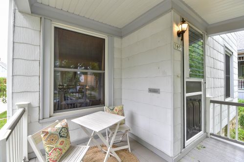 1609 48th St, Milwaukee, WI 53208-2248