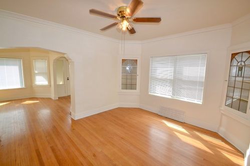 3125 55th St, Milwaukee, WI 53216-3113