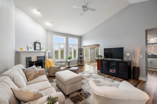 21462 Marina Cir, Macomb Township MI  48044-1323 exterior