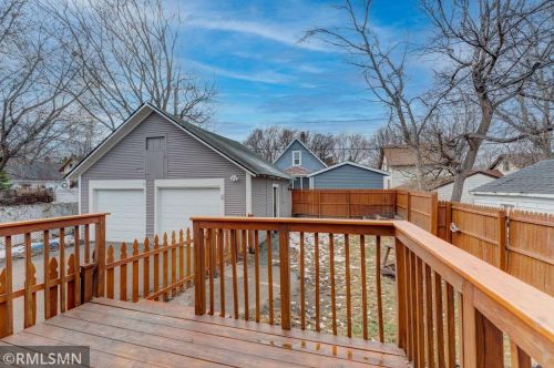 1025 Jameson St, Saint Paul MN 55103-1445 exterior