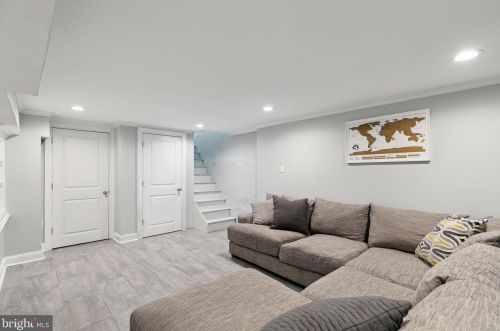 208 Mckean St, Philadelphia PA 19148-2646 exterior