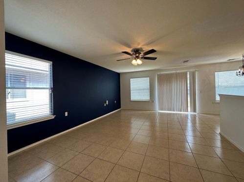 1139 Emmitt Run, Austin TX  78721-3028 exterior