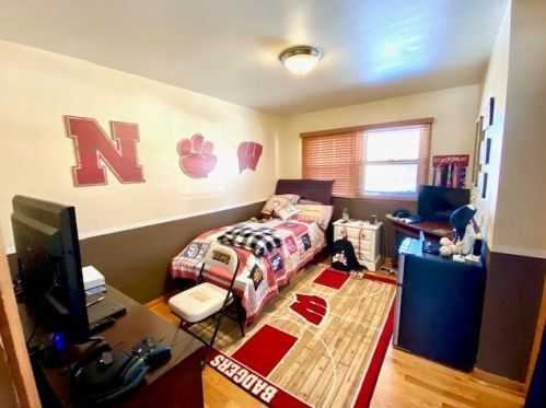 2551 89, Milwaukee WI 53226-1805 exterior