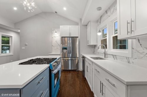 5446 Ludlam Ave, Chicago IL  60630-1414 exterior