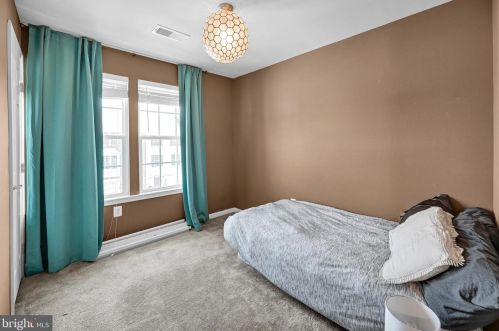 834 Blossom Dr, Hanover PA  17331-2073 exterior