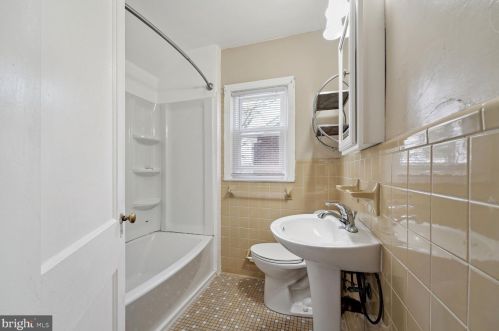 1838 41 Pl, Washington DC 20020-6021 exterior