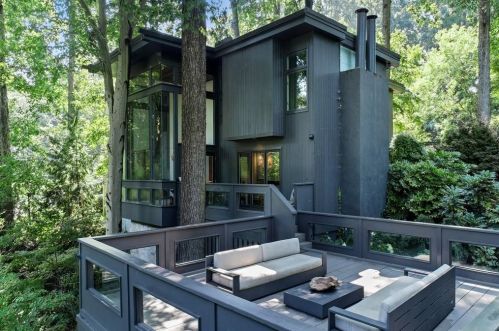 365 Brentwood Ter, Atlanta GA 30305-3206 exterior