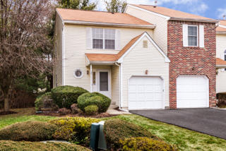 20 Revere Ct, Trenton NJ  08628-3610 exterior