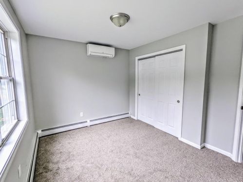 1889 Upper Maple St, Killingly CT 06241-1513 exterior