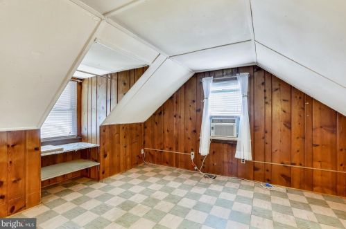 902 Lewis Ave, Rockville MD 20851-2350 exterior