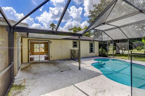 681 College Park Rd, Fort Pierce FL 34953-3330 exterior