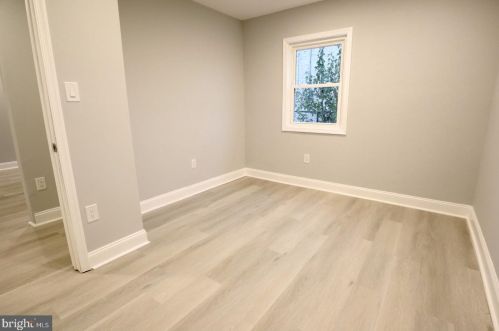 9314 Academy Rd, Philadelphia PA  19114-3523 exterior