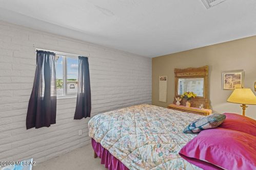 1066 Abrego Dr, Green Valley AZ 85614-3640 exterior