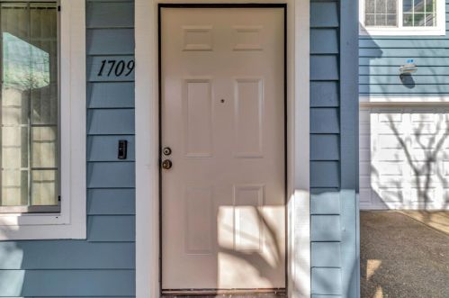 1709 Fan St, San Jose, CA 95131-3134