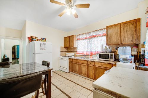 8956 Aberdeen St, Chicago IL 60620-3547 exterior