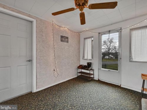 1246 Adams St, Pottstown PA  19464-2402 exterior