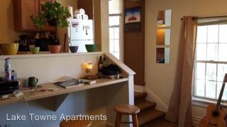 29 Langdon St, Madison WI  53703-1304 exterior