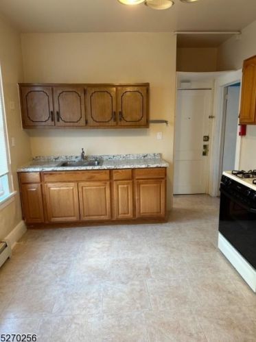 122 Buffalo Ave, Paterson NJ  07503-1843 exterior