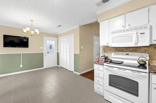 7002 Foxmar Ln, Humble TX 77338-1648 exterior