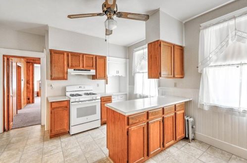 350 Mount Pleasant Ave, Providence RI 02908-5153 exterior