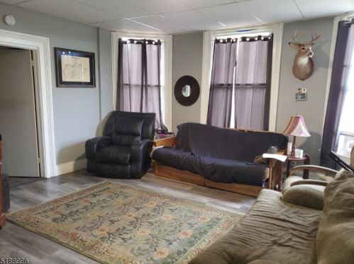 197 Belvidere Ave, Washington NJ  07882-1366 exterior