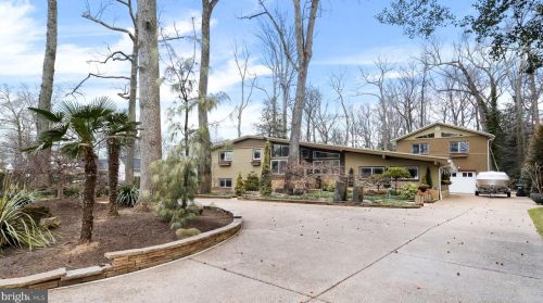 4512 Dolphin Ln, Alexandria VA 22309-3110 exterior