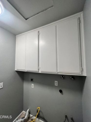 636 Holly Ave, Oxnard CA  93036-1931 exterior