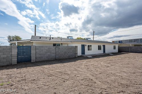 5039 18 Ave, Phoenix AZ 85015-6121 exterior