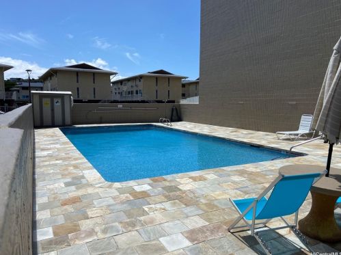 3215 Ala Ilima St, Honolulu HI  96818-2946 exterior