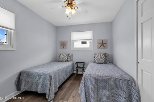 125 Throssell Rd, Lavallette NJ 08735-3230 exterior