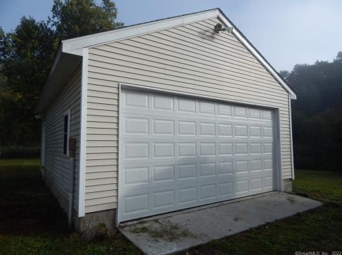 436 Babcock Hl Rd, Exeter CT 06249-1301 exterior