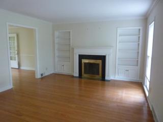 1721 Devondale Dr, Louisville KY  40222-4153 exterior