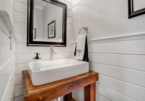 2884 Cravey Dr, Atlanta GA  30345-1420 exterior