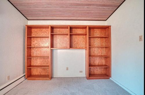 622 Fort Couch Rd, Pittsburgh PA 15241-2070 exterior