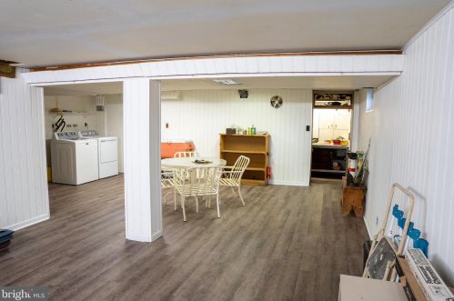 406 Eugenia Ave, Glen Burnie MD 21061-2652 exterior