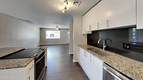 15050 25th Pl, Phoenix AZ 85008-4917 exterior