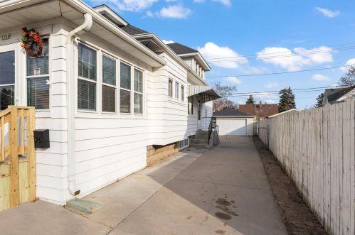 1968 83, Milwaukee WI 53213-2128 exterior