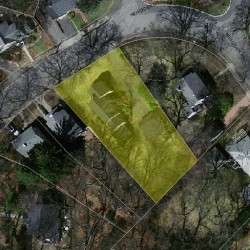 14 Wilde Rd, Newton MA  02468-1325 aerial view