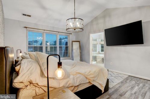 3405 Governors Crest Ct, Alexandria VA  22310-2337 exterior