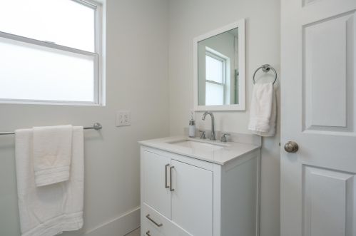 1315 Cork Street Ct, Kalamazoo MI  49001-4651 exterior