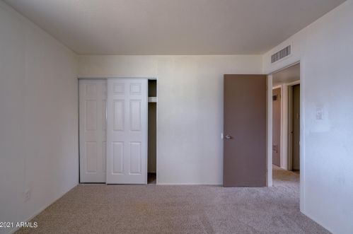 3002 54 Ave, Phoenix AZ 85031-1108 exterior