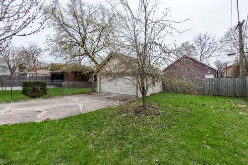 1425 Jenkinson Ct, Waukegan IL 60085-4670 exterior