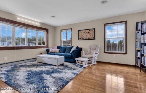 242 Hope Chapel Rd, Jackson Twp NJ  08527-5023 exterior