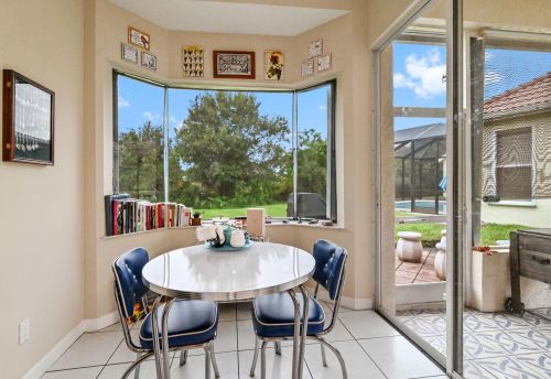 540 New Castle Cv, Fort Pierce FL 34986-3406 exterior